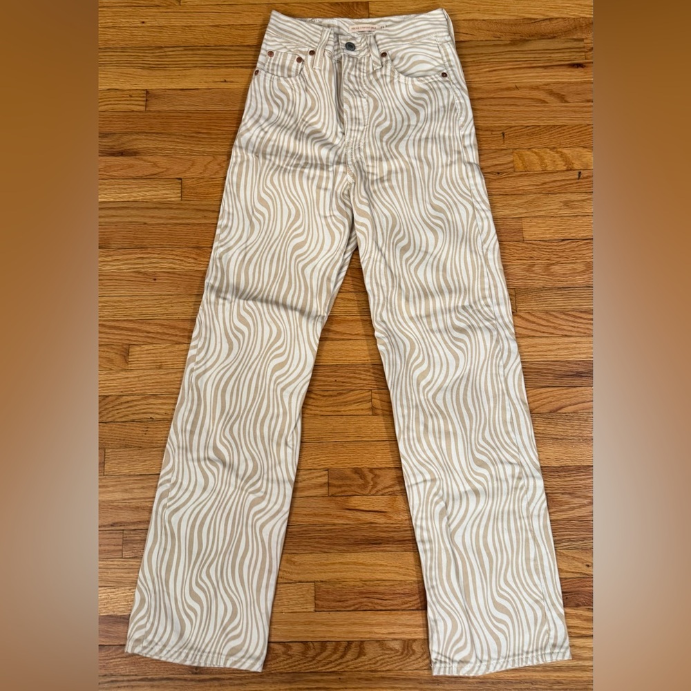Levi Ribcage Straight Leg Zebra Jeans